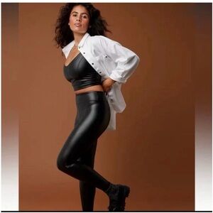 NWT Aerie Offline Real Luxe Black Faux Leather Leggings- Size M